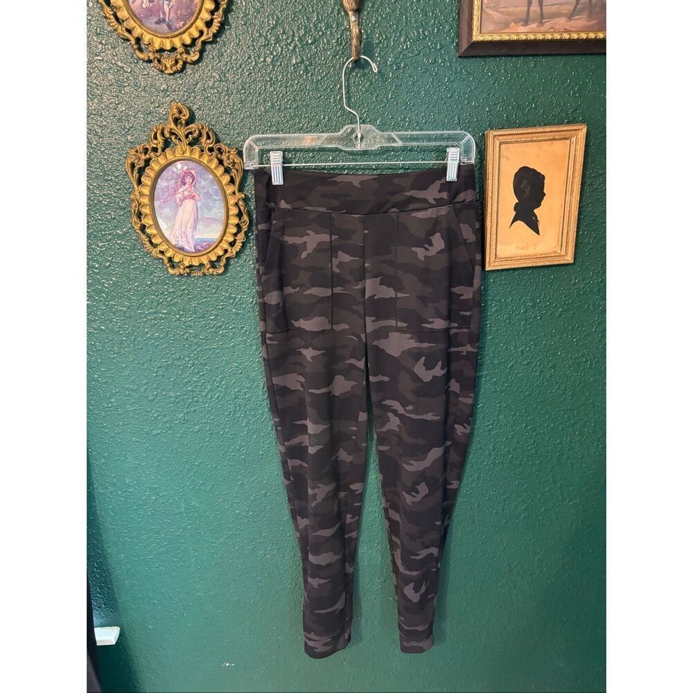 Athleta Girl Powervita Gray Camo Joggers Sz 14